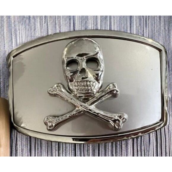 3D Skull and Bones Crossbones Design Silver Color Belt Buckle New Fast Ship - Picture 3 of 12